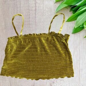 Wild Fable Crop Top Women's Large Gold Ruffle Cami Casual Shirt Stretchy